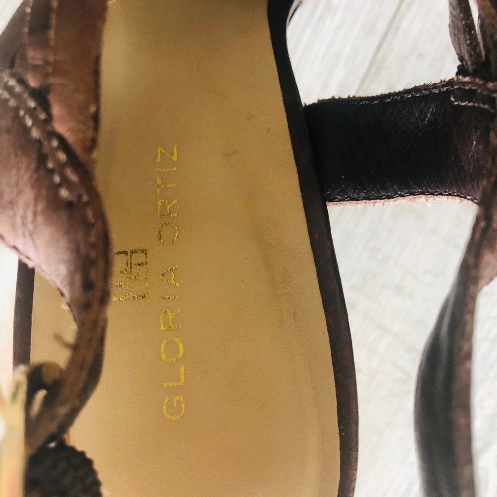 Sandals - Picture 4 of 4